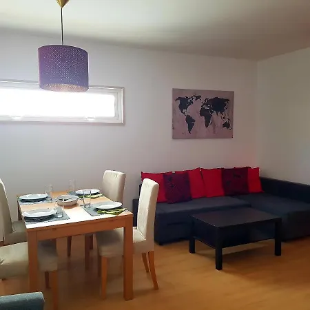 Marina Side Appartement *